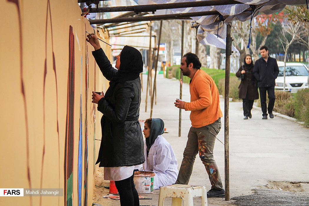 نگاهی به نقاشی دیواره‌های بلوار فردوسی مشهد 