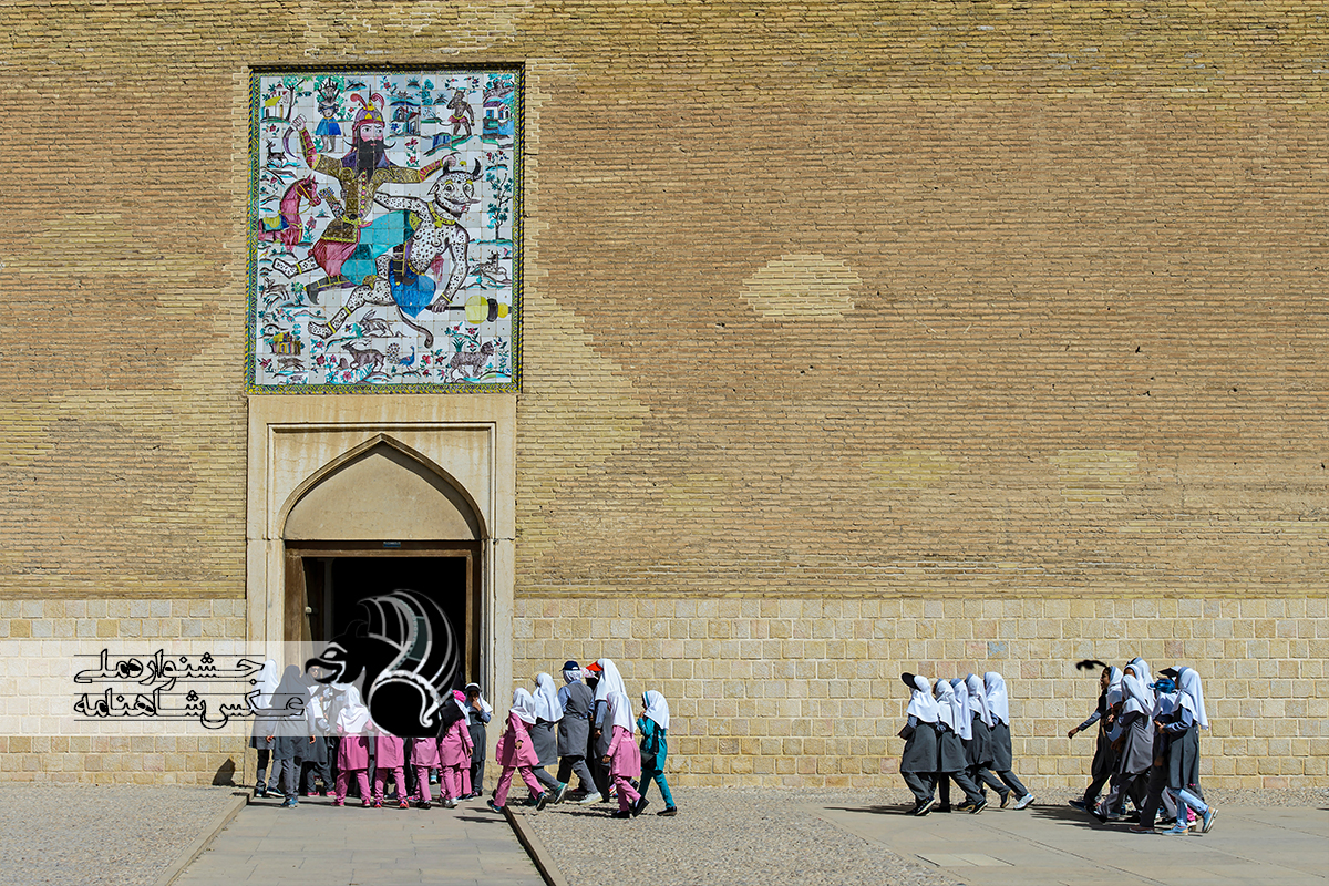 بی نام . اردیبهشت شیراز ۱٣٩۶عکاس : داود ایزدپناه از یاسوج از آثار برگزیده دومین جشنواره ملی عکس شاهنامه⁣⁣