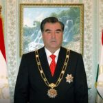 پیشکش صدها هزار جلد شاهنامه در تاجیکستان به درخواست امامعلی رحمان